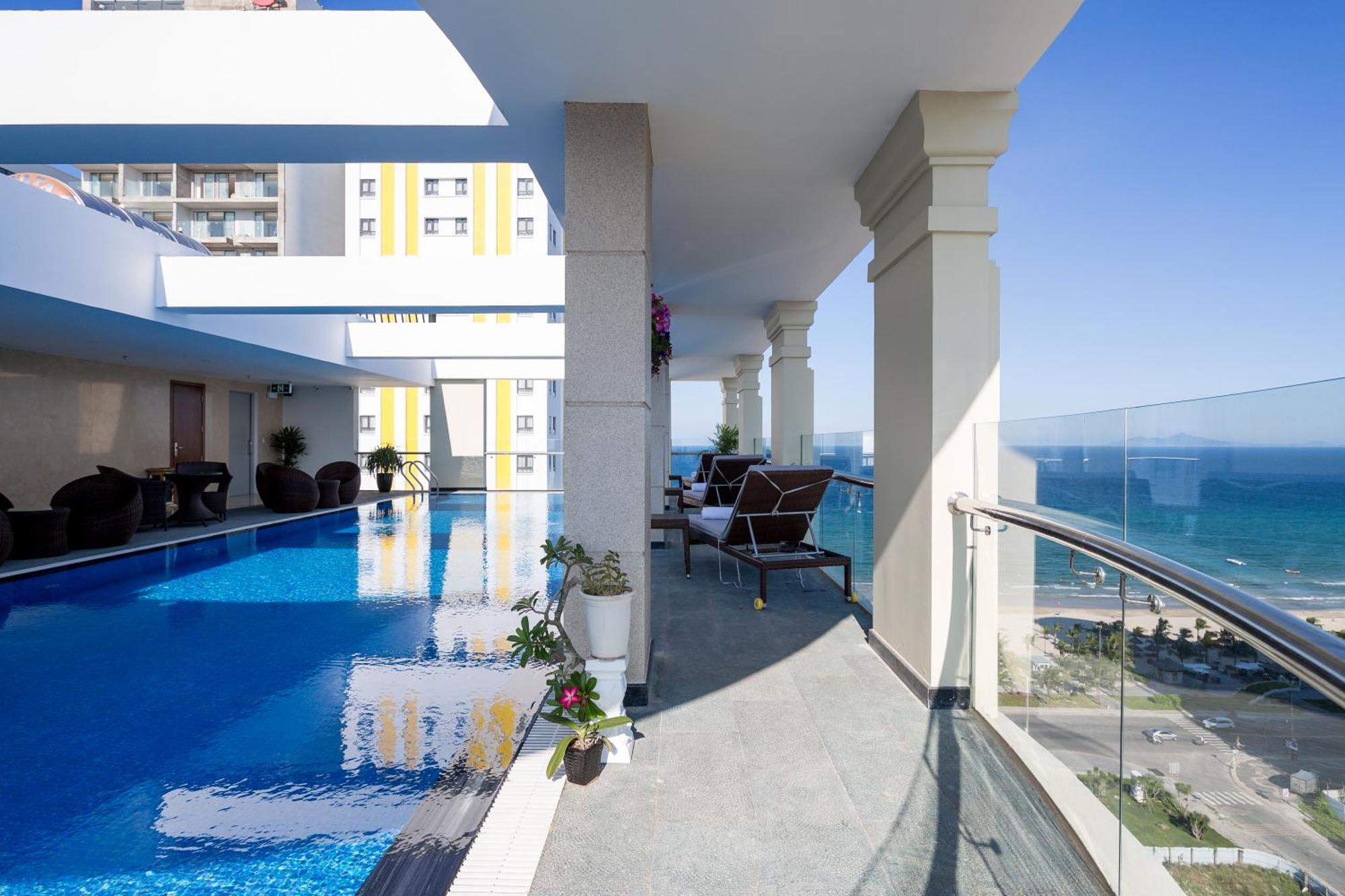 Tamarind Danang Beach Hotel Buitenkant foto